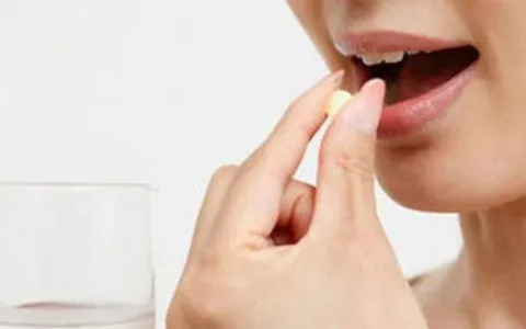 叶酸缺乏会导致流产吗？叶酸缺乏对胎儿有什么影响？孕妇如何合理的补充人体所需的叶酸