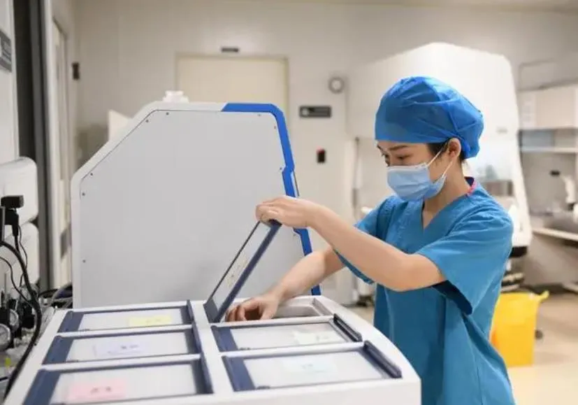 男性精子活力低的症状表现有哪些？精子活力低能做试管婴儿吗？女性抗精子抗体的表现有哪些？