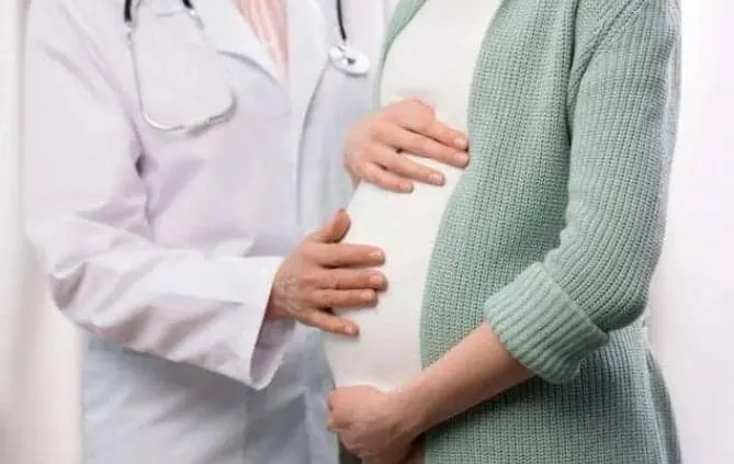 试管婴儿过程中可能出现的生化妊娠是怎么回事？如何区分试管婴儿生化妊娠和早期流产？